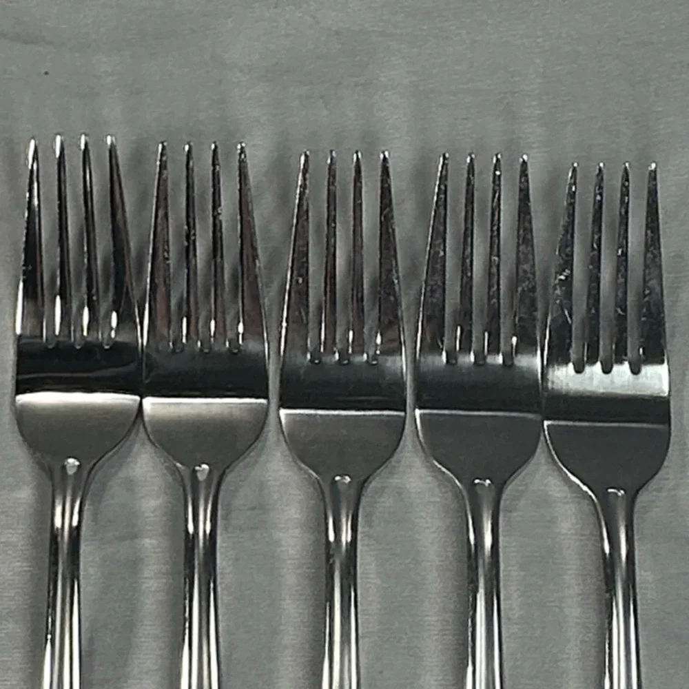Oneida Satin Lincoln Dinner Forks 7 7/8